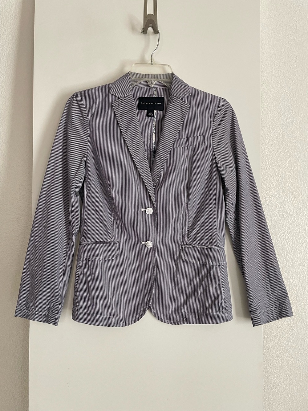 Banana Republic Lightweight Cotton Blazer Classic Unlined Navy/White Pinstripes